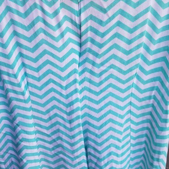 Tybee Island Clothing Co Blue White Chevron not quite Maxi Dress Large - Picture 6 of 9
